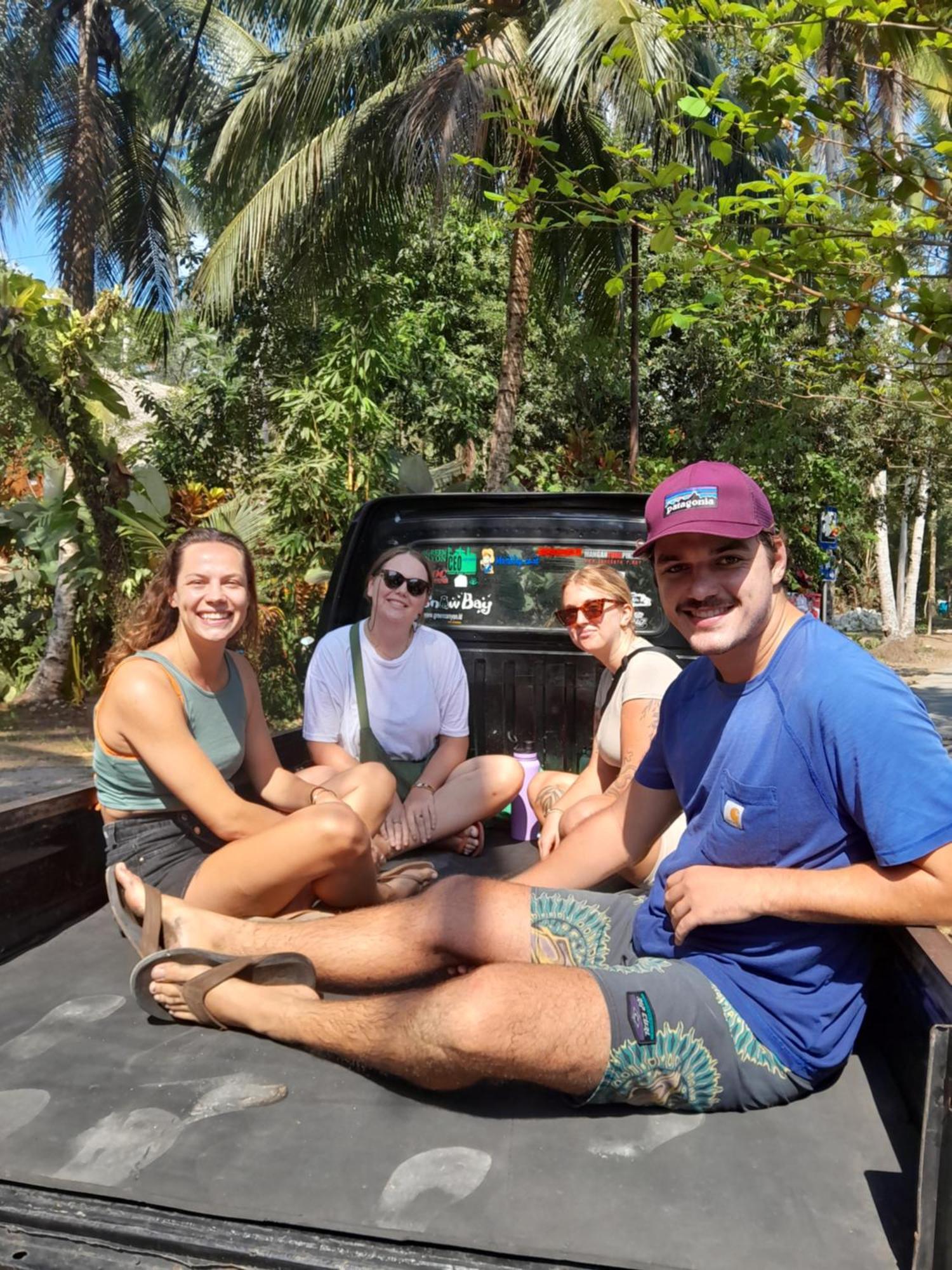 Anik Homestay & Dormy Batukaras Esterno foto